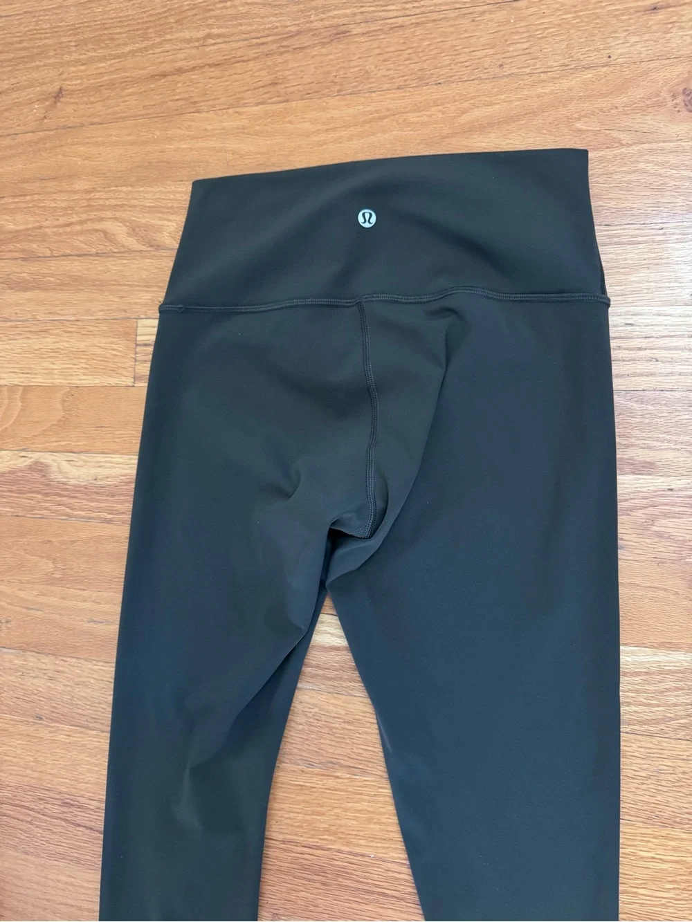 Lululemon Wunder Under High Rise Crop 21” Legging Women’s 6 Olive Green